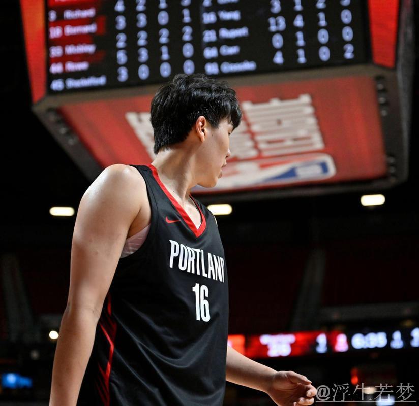 杨瀚森因伤缺席生涯首战,无缘迎战鹈鹕 杨瀚森因伤缺席生涯首战,无缘迎战鹈鹕