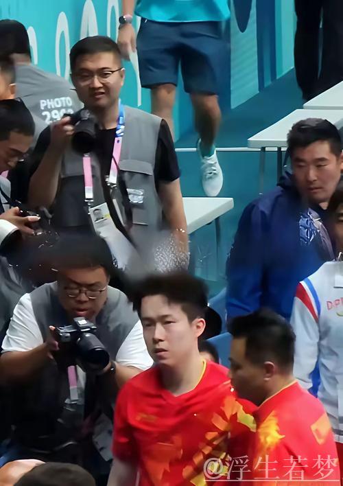 王楚钦神仙球!大勒布伦破防,一脚把球踢飞 王楚钦神仙球!大勒布伦破防,一脚把球踢飞